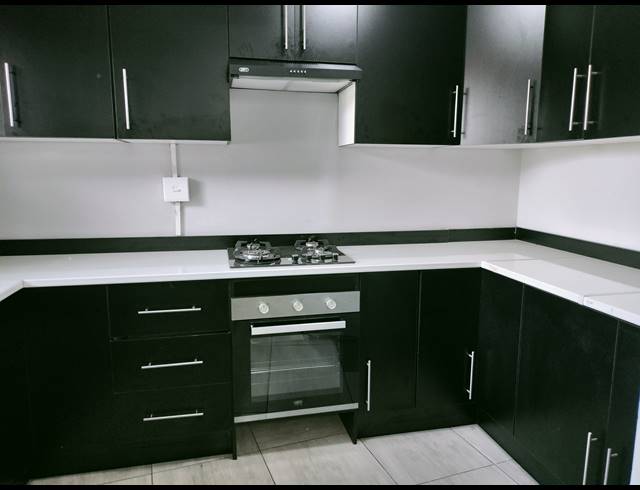 3 BEDROOM FREESTANDING TO LET IN REYNO RIDGE